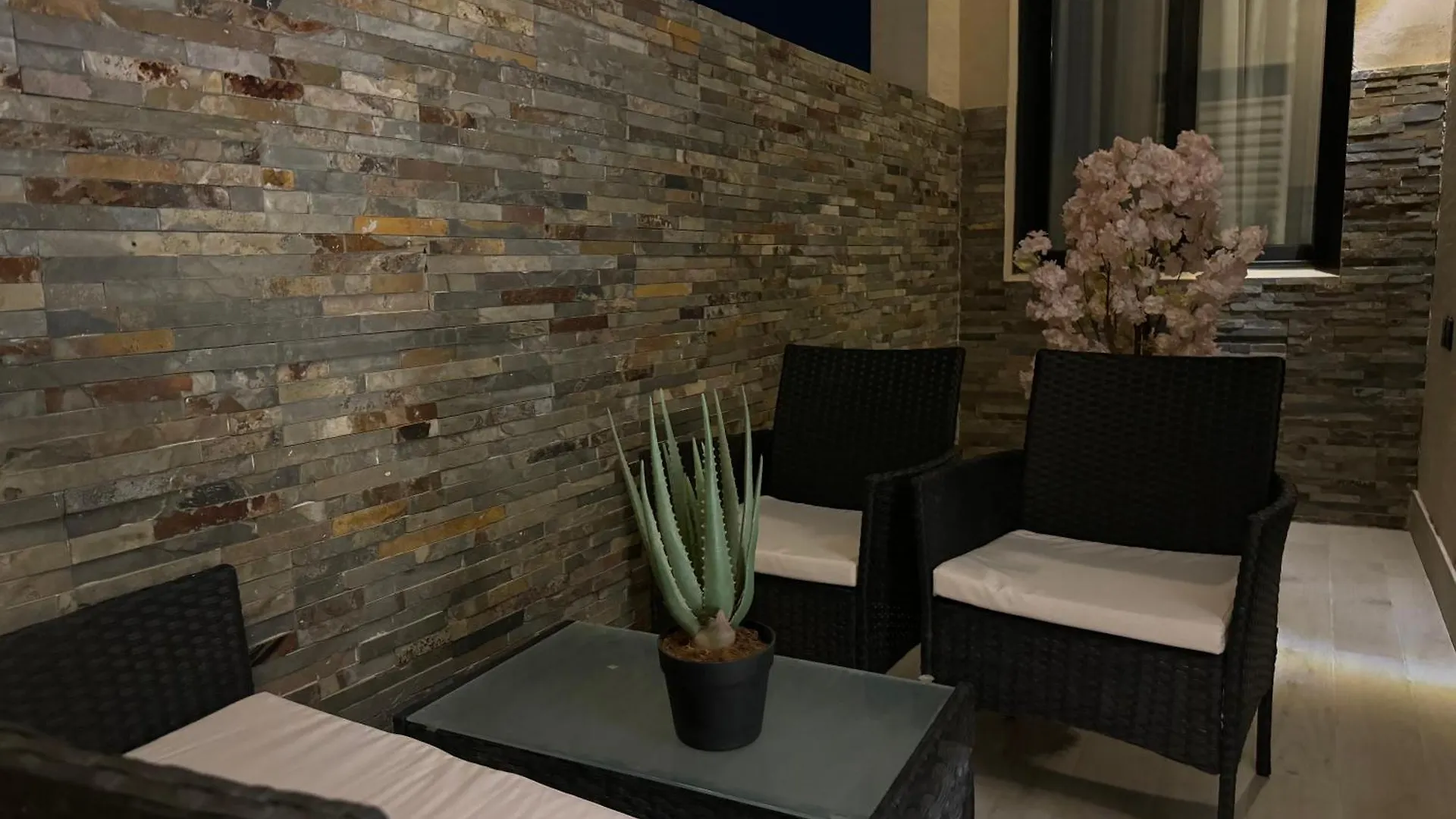 شقة فاخرة ٣ غرف نوم وصالة Riyadh Apartment
